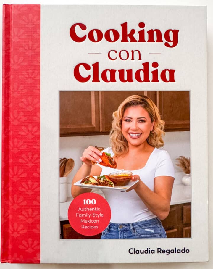 Cooking con Claudia cookbook