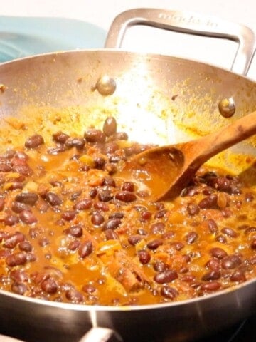 rajma cooking in a kadai