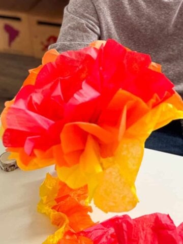 tissue paper flowers for Day of the Dead