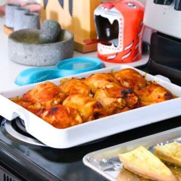 gochujang chicken on a baking slab