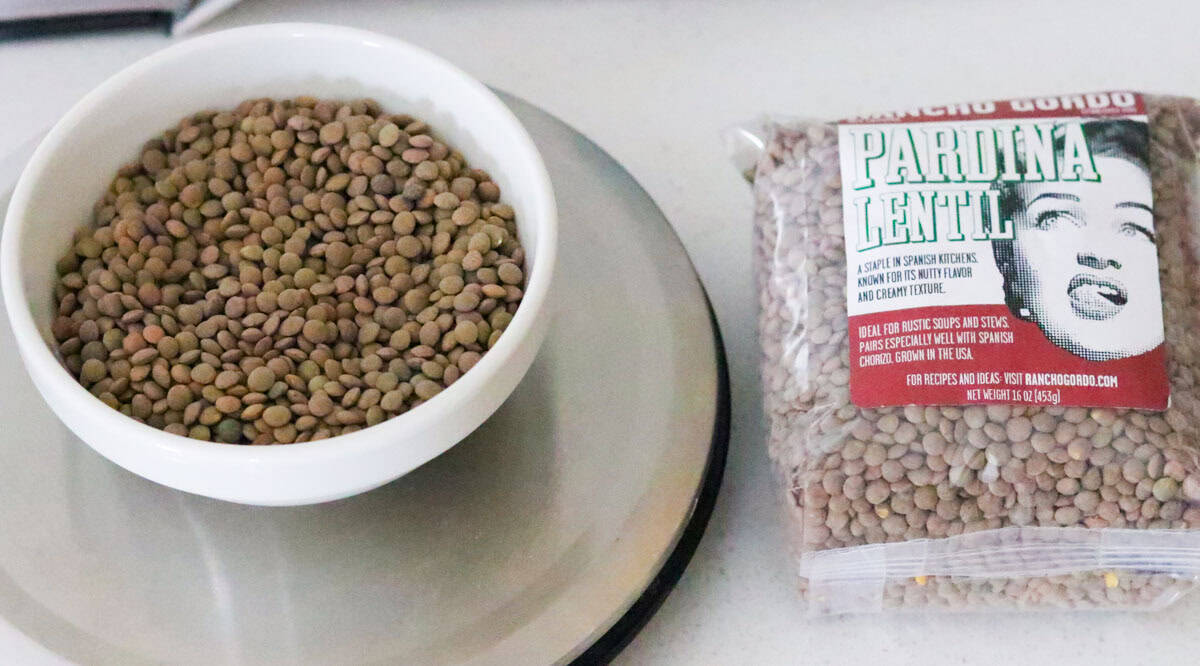 Rancho Gordo Pardina Lentils on a kitchen scale and in the package