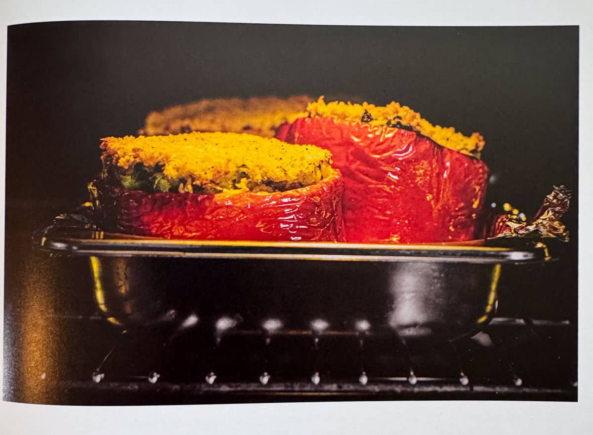 vegetarian stuffed bell peppers image from Veg-Table