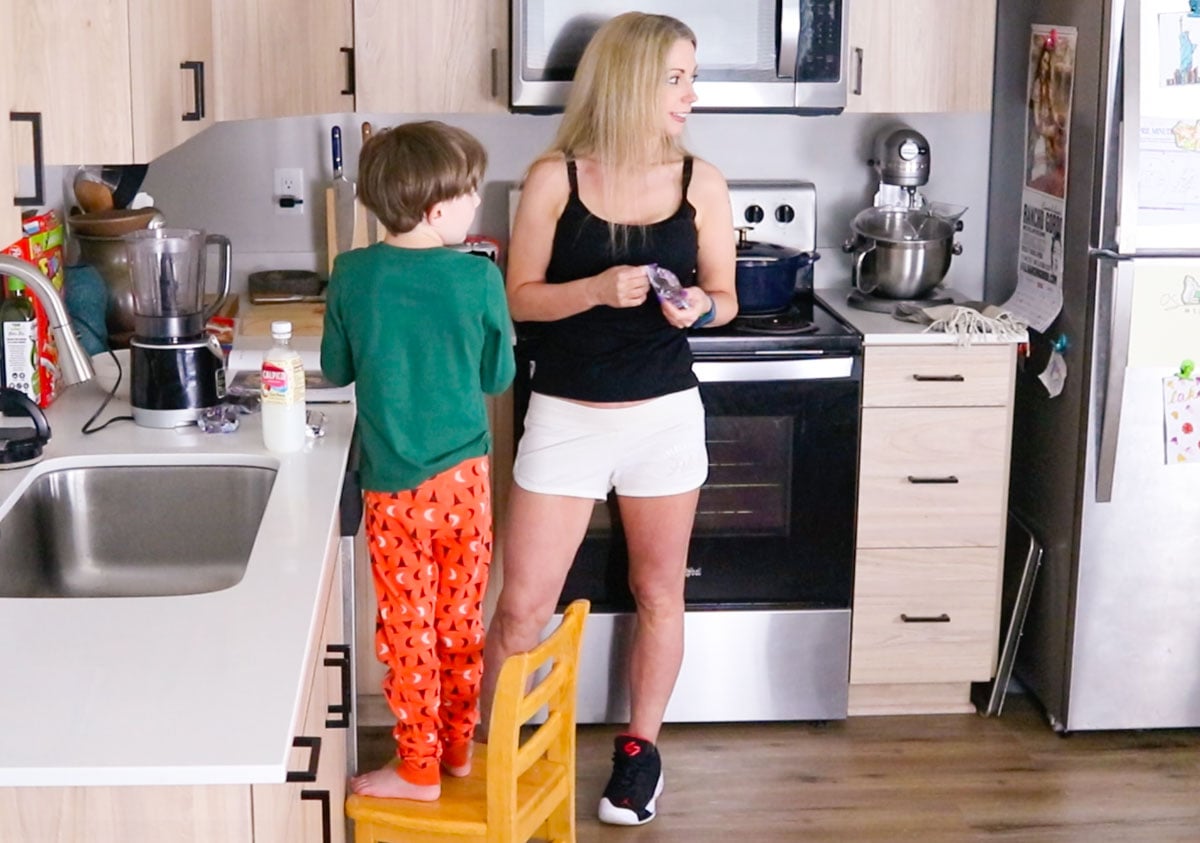 Kristin is showing Hostess Ding Dongs to the kids