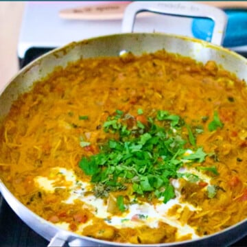 chicken tikka masala in a kadai