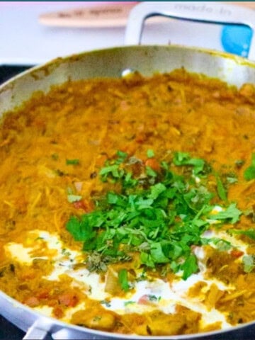 chicken tikka masala in a kadai